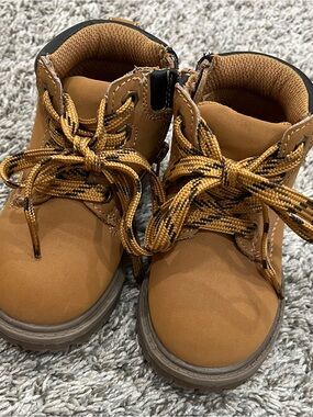 Eddie Bauer toddler boots